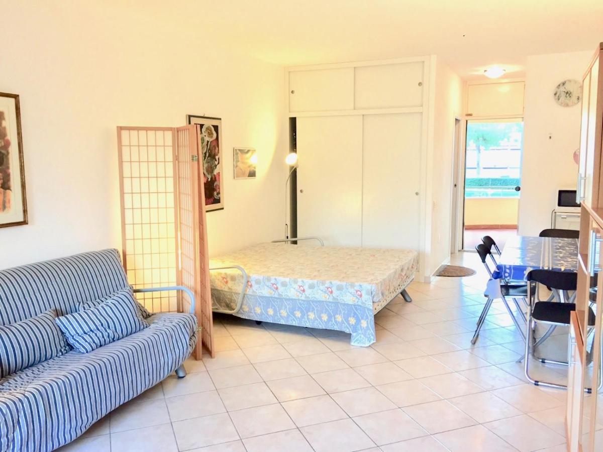Apartments Via Dei Platani مارينا دي بيبونا المظهر الخارجي الصورة