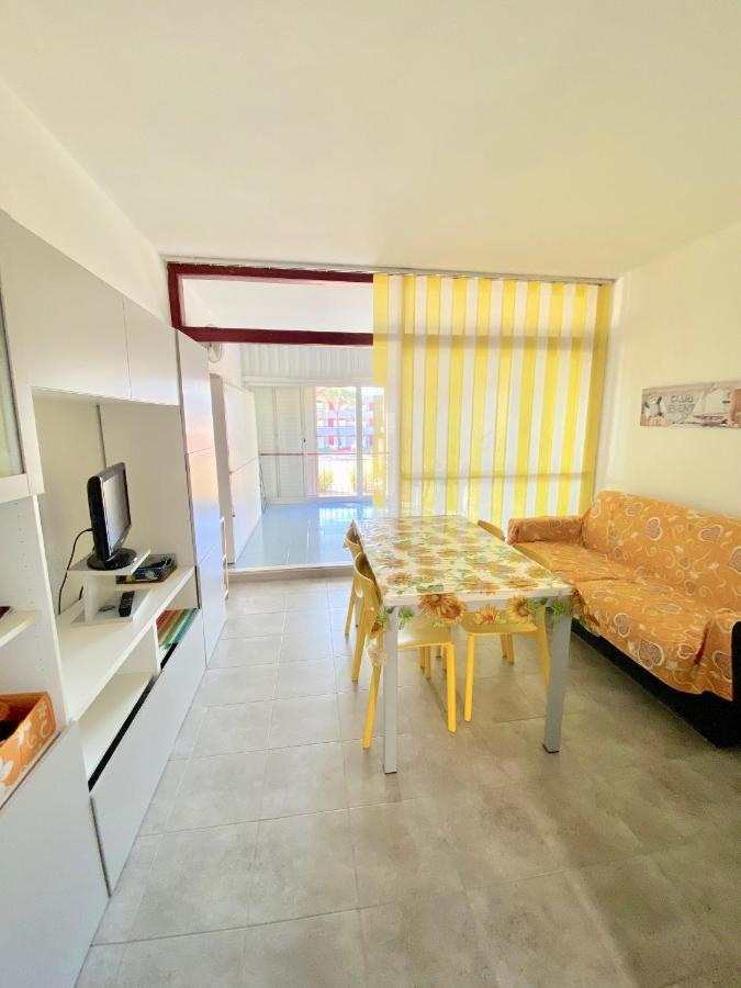 Apartments Via Dei Platani مارينا دي بيبونا المظهر الخارجي الصورة