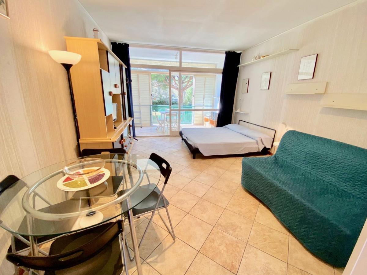 Apartments Via Dei Platani مارينا دي بيبونا المظهر الخارجي الصورة